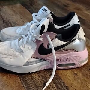 Nike Women's Air Max White and Pink Sneakers